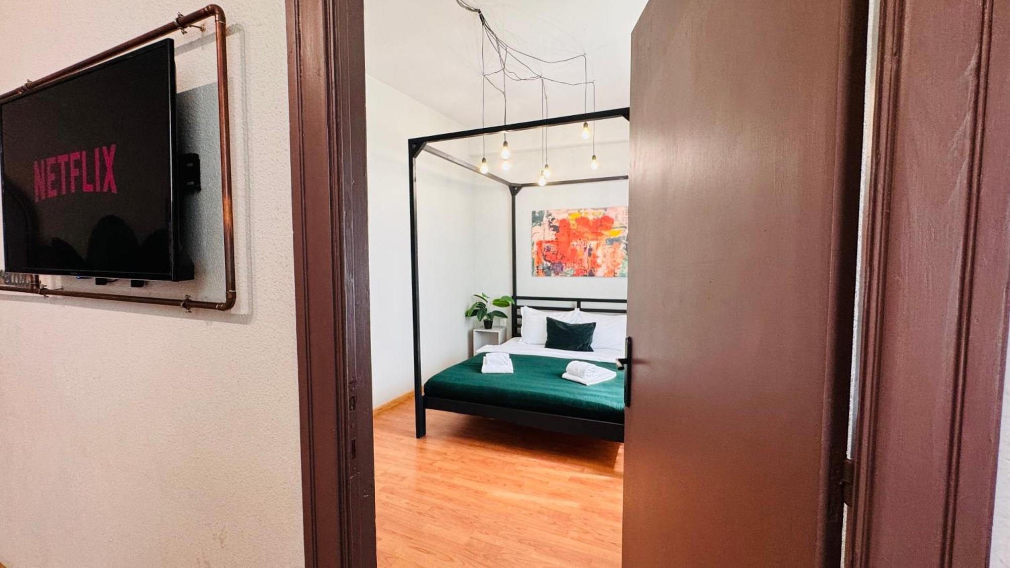 Ideal Home - Spacious & Modern Accommodation Near Unirii Square Βουκουρέστι Δωμάτιο φωτογραφία